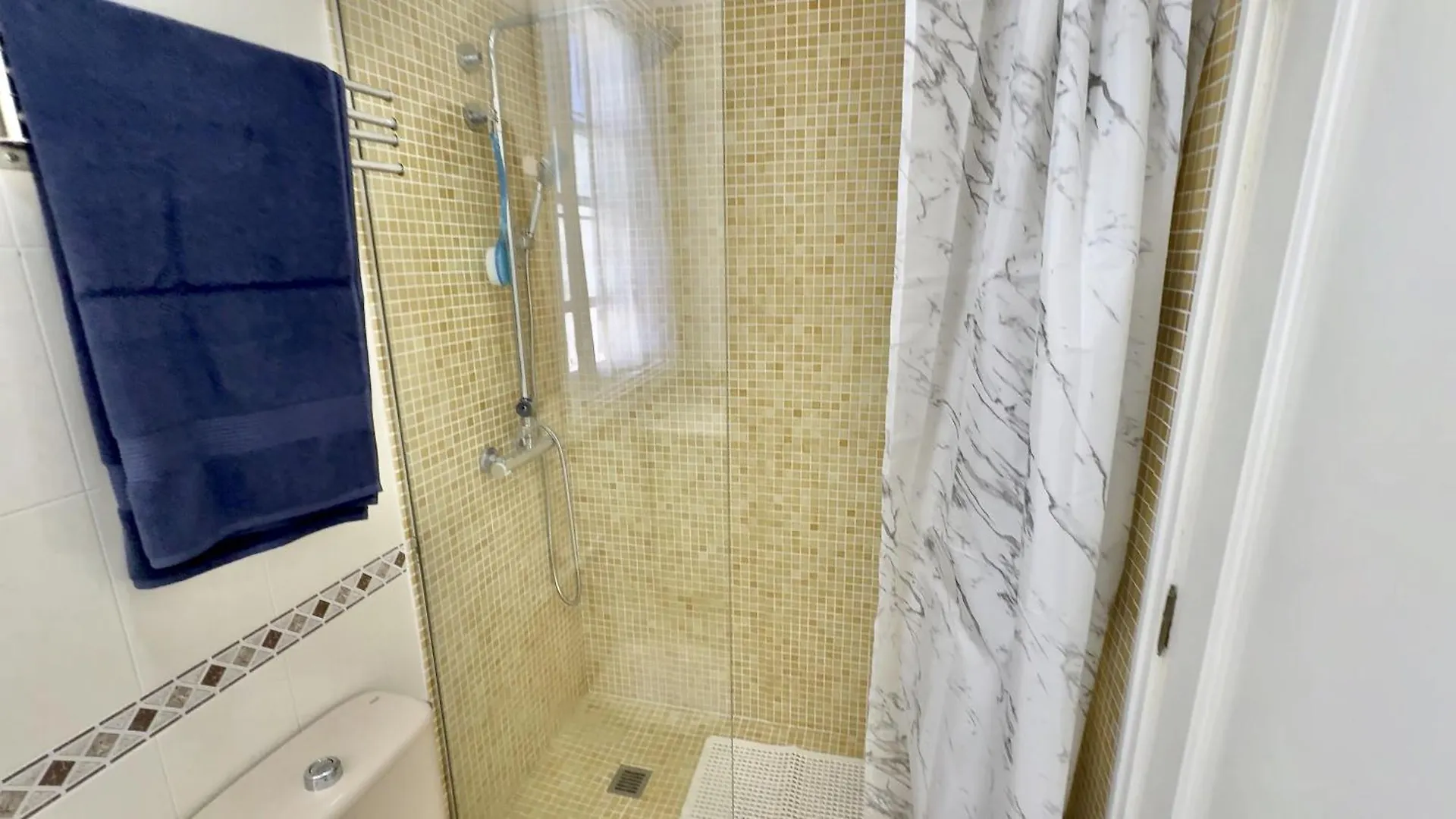 Dom wakacyjny Lovely Villa Magnolia With Pool, Bbq And Wifi In Tenerife South Las Rosas  Hiszpania