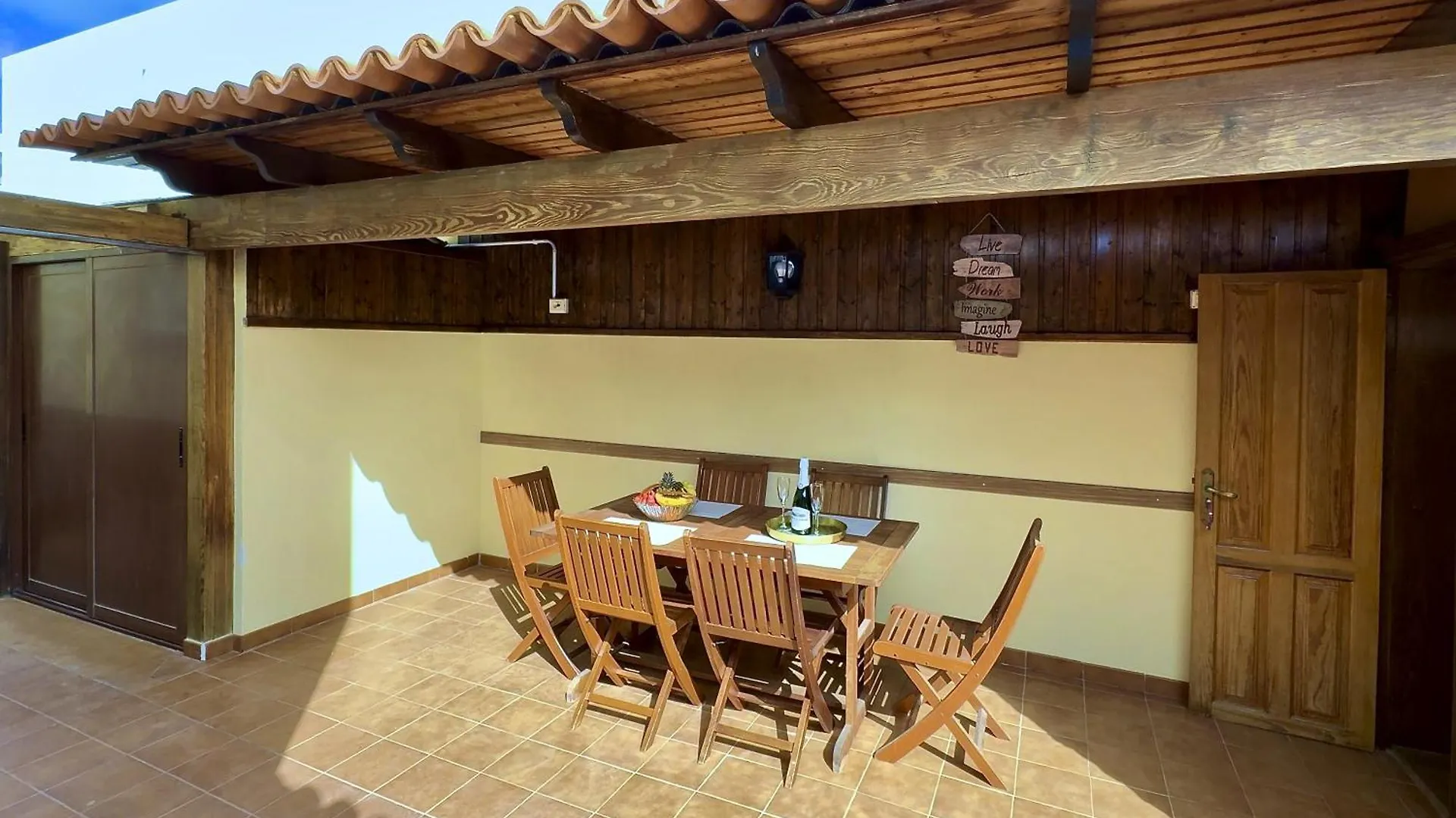 Lovely Villa Magnolia With Pool, Bbq And Wifi In Tenerife South Las Rosas  0*, Las Rosas (Arona, Tenerife) Hiszpania