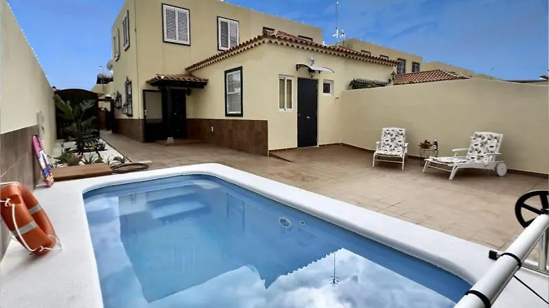 Lovely Villa Magnolia With Pool, Bbq And Wifi In Tenerife South Las Rosas